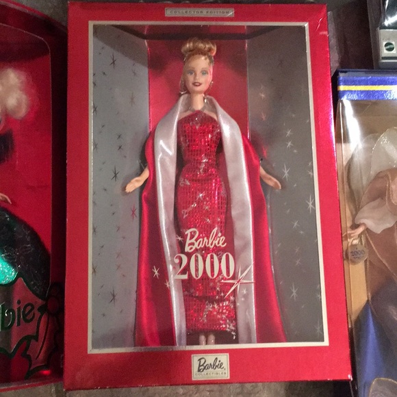 Collectible holiday Barbies 2000,2004 2005 - Picture 3 of 6